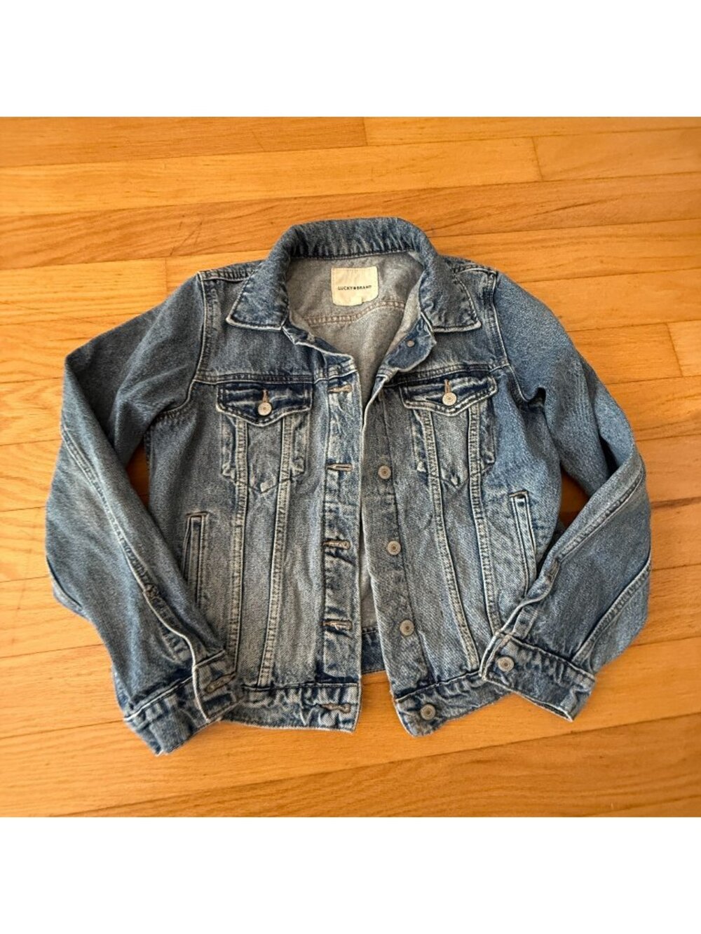 Lucky Brand Women's Medium Tomboy Trucker Blue Denim Jacket